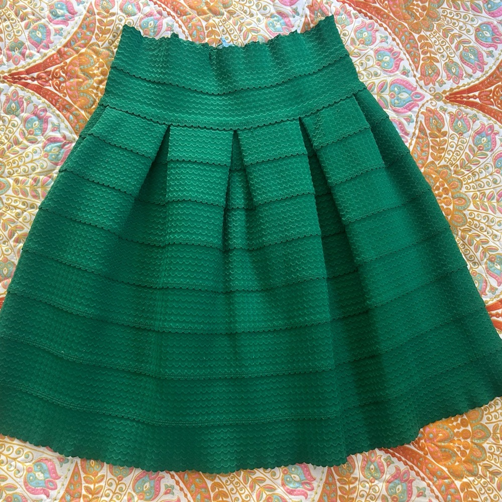 Chic Emerald A-Line Skirt for St Patty’s 🍀